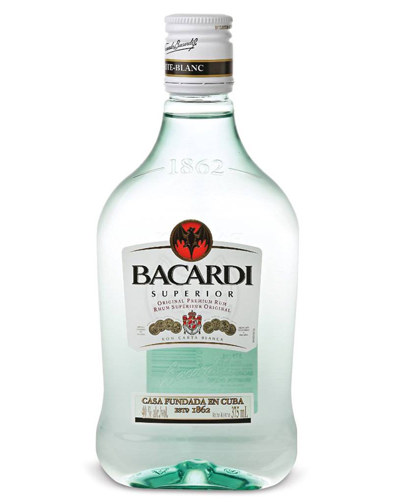 Бакарди отзывы. Бакарди Супериор оригинал. Bacardi белый Ром. Baccardi Superior rum. Ром бакарди ориджинал.